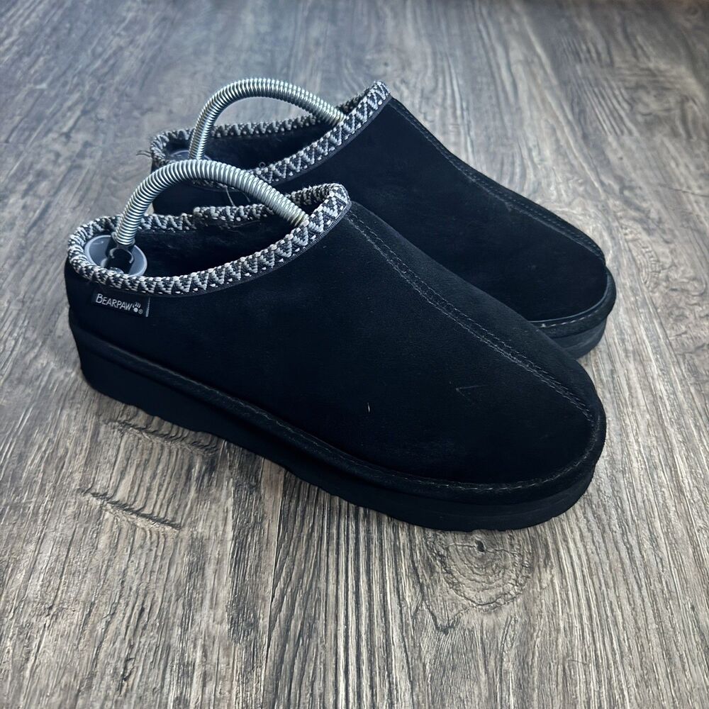 BearPaw Tabitha Black Suede Slippers Womens size 10 cozy fall clog mule slip on